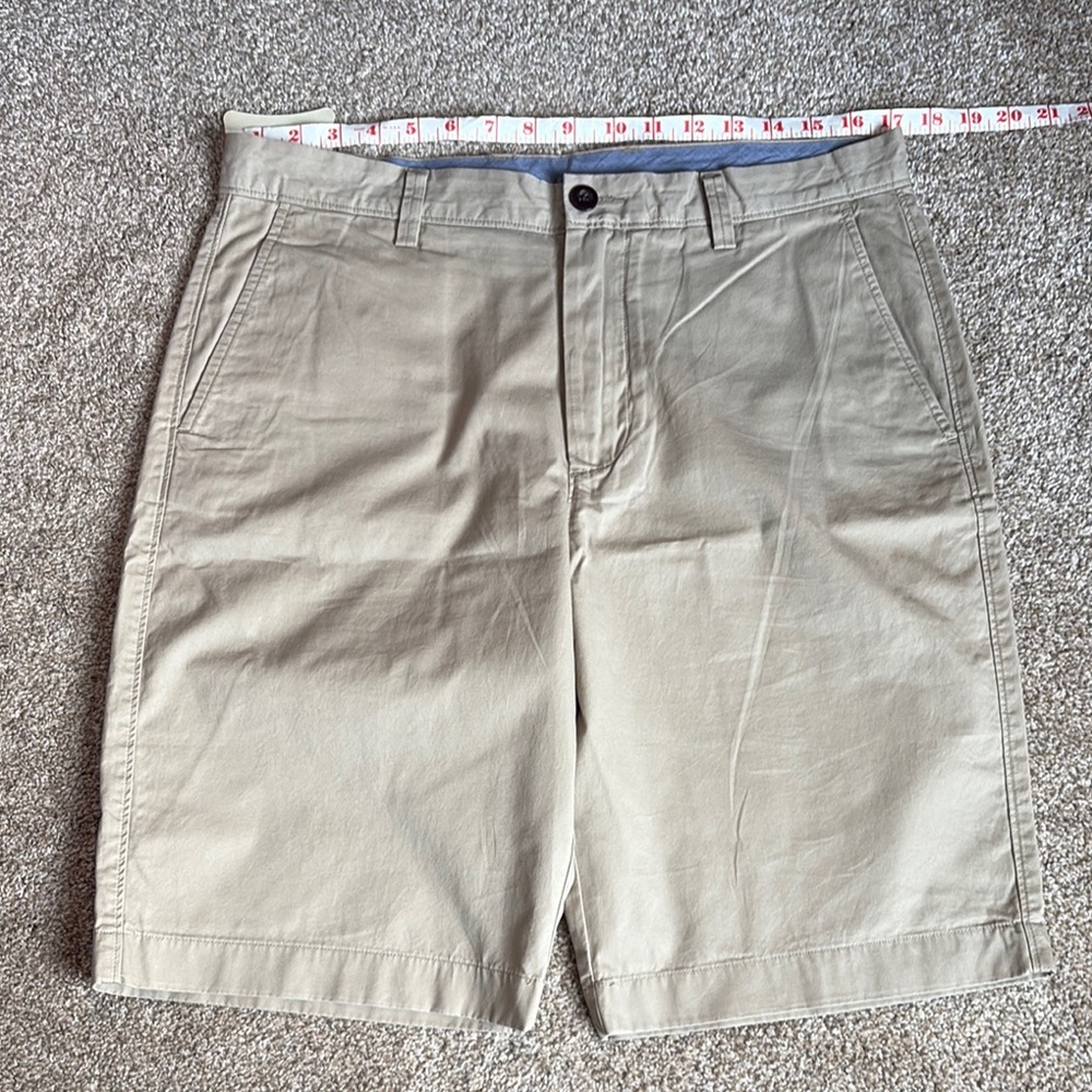 Men's J. Crew Khaki/Tan Shorts